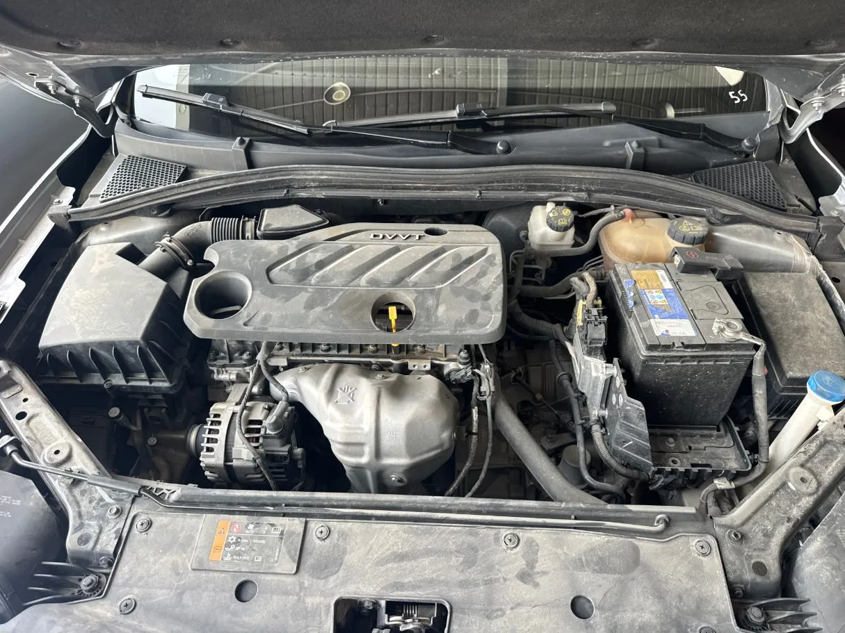 Car image 17