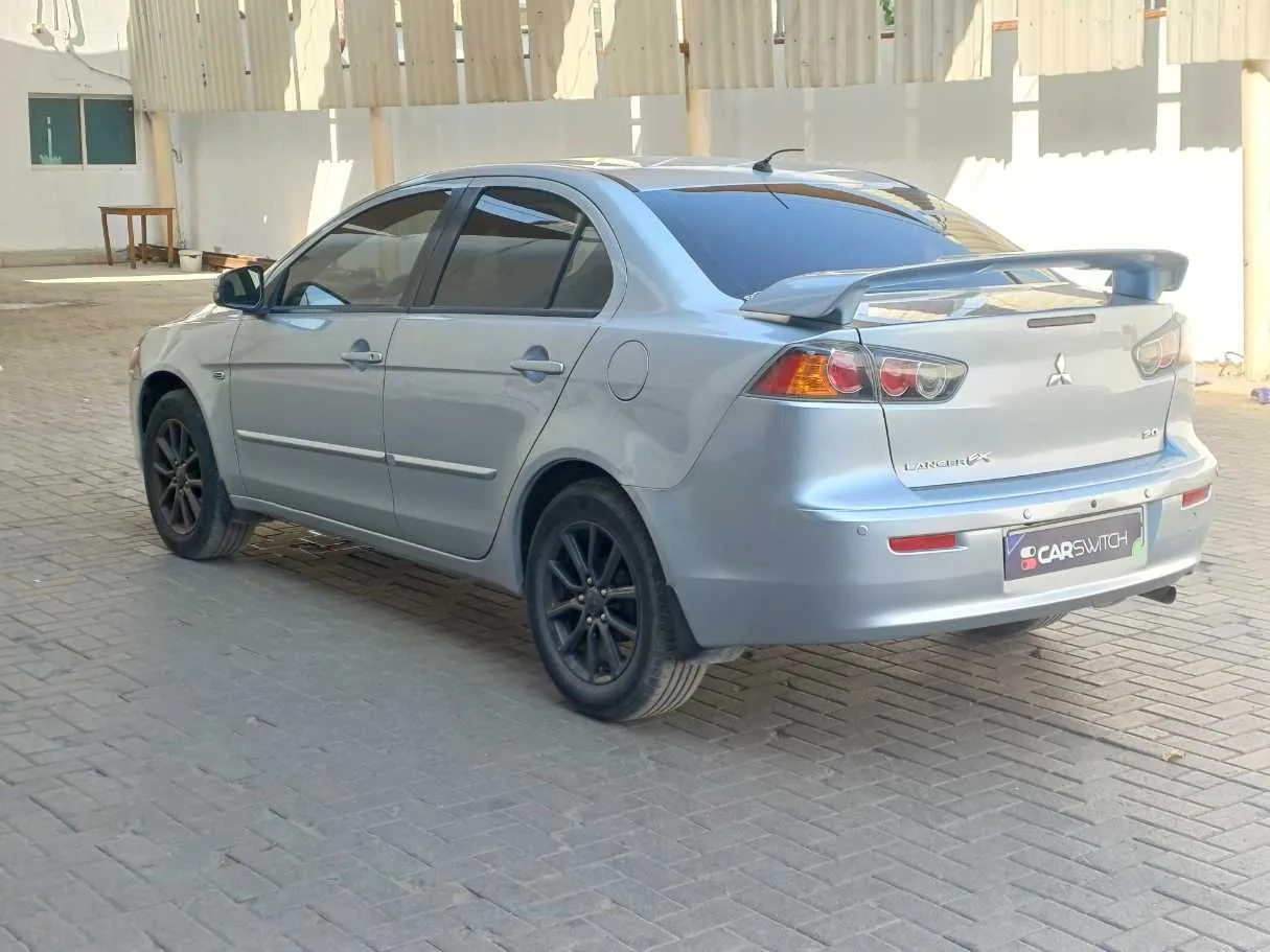 Car image 5