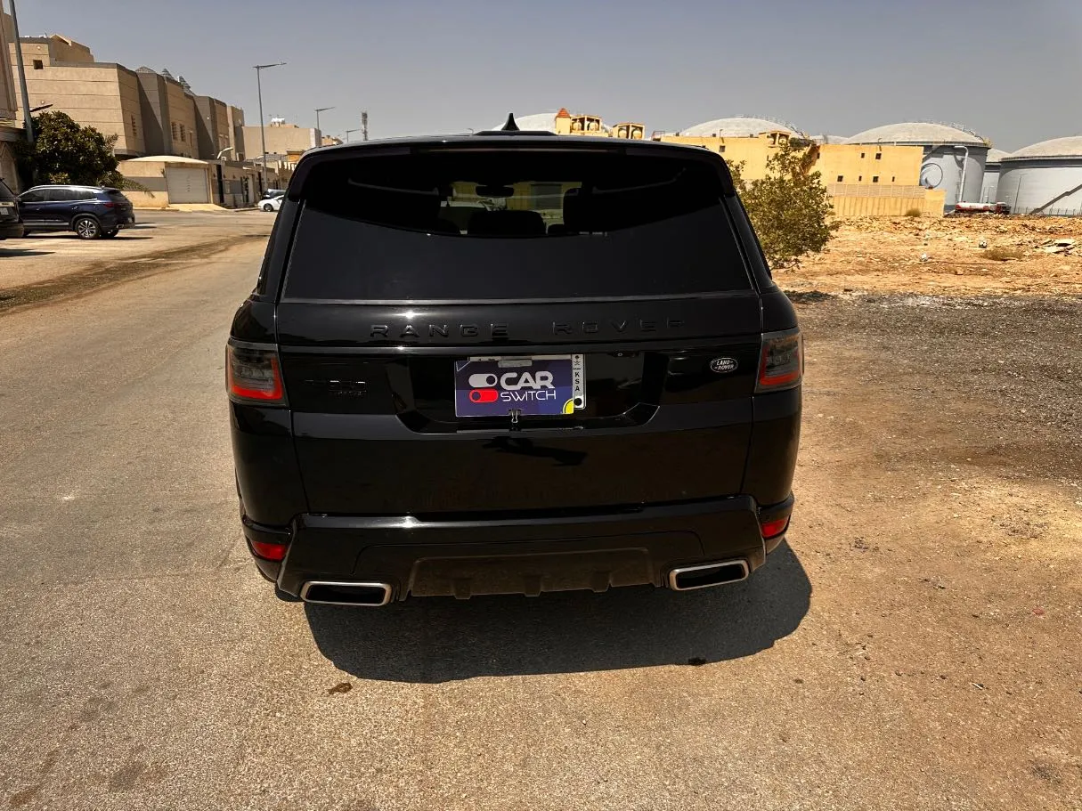 Car image 6