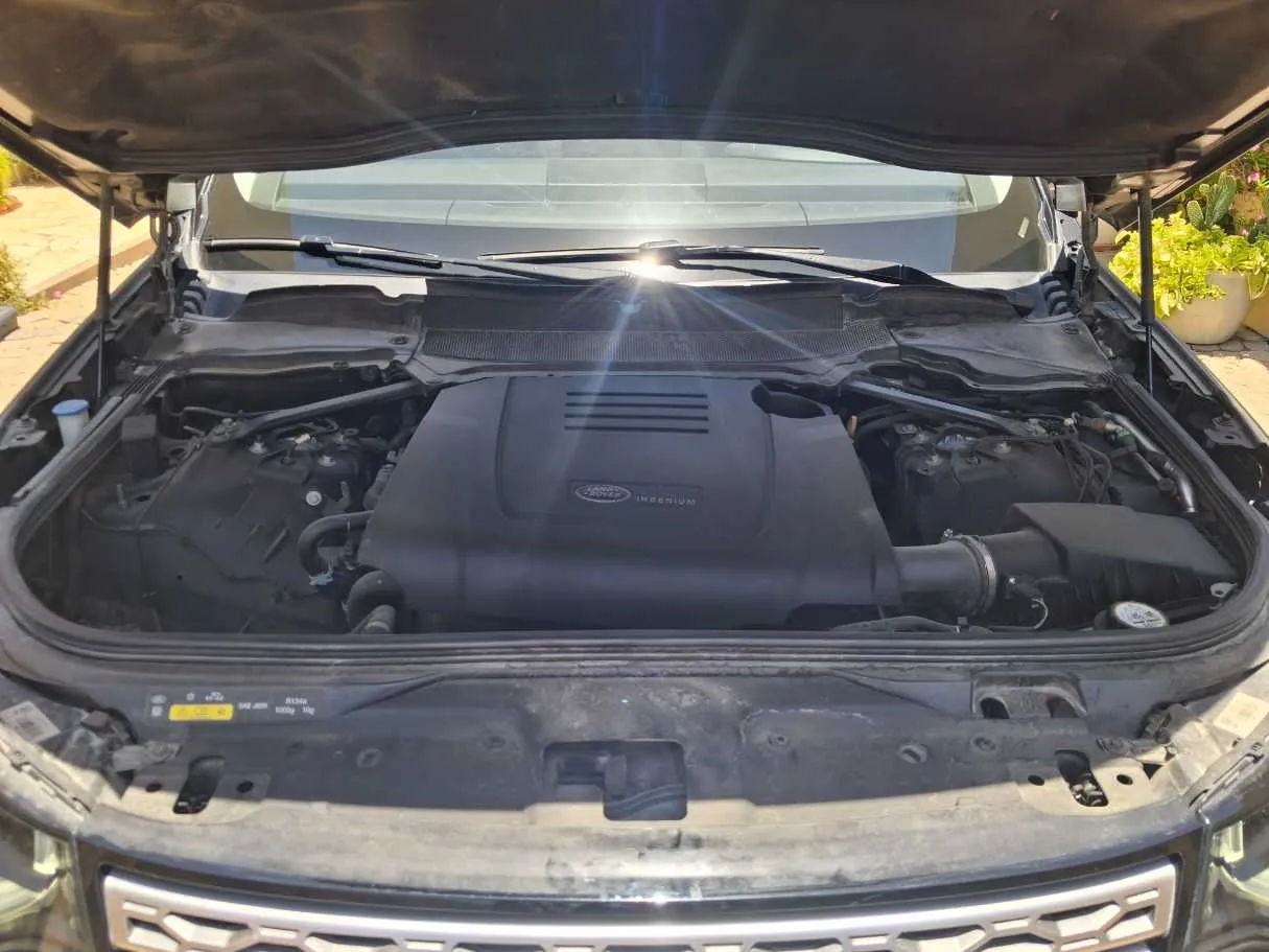 Car image 21