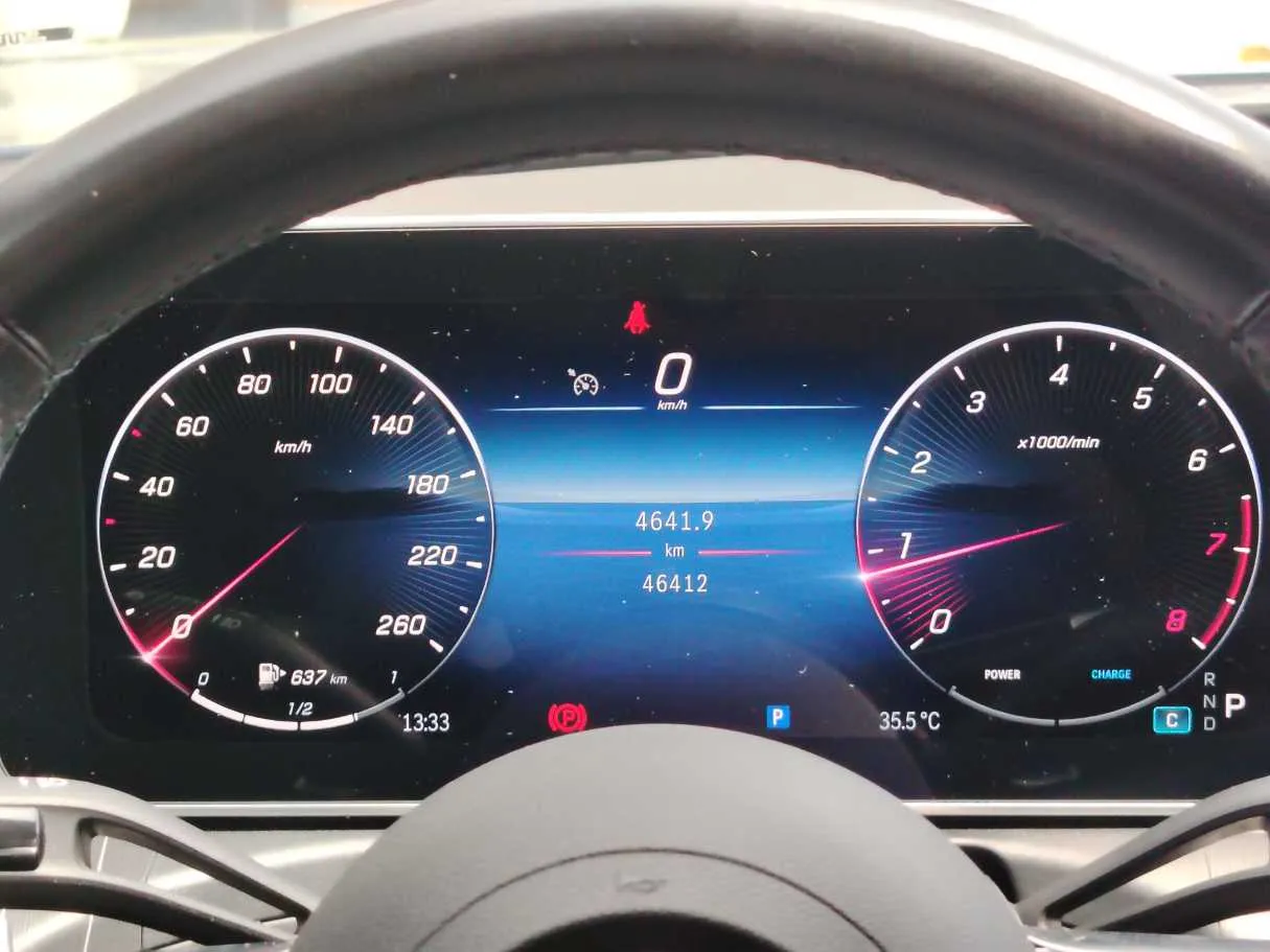 Car image 23