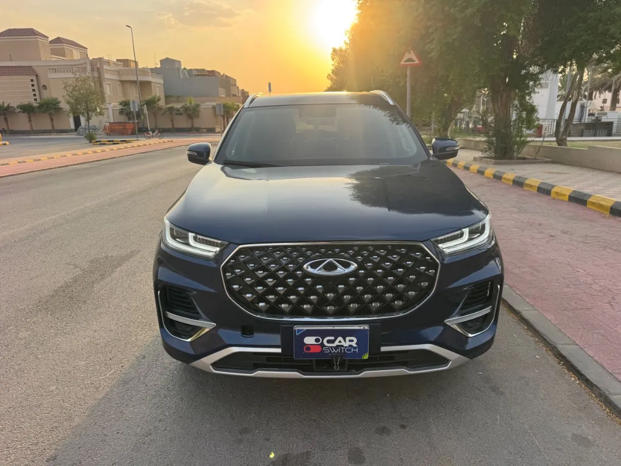 Car image 2