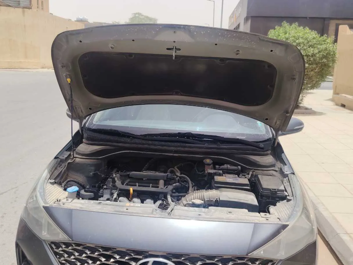 Car image 35