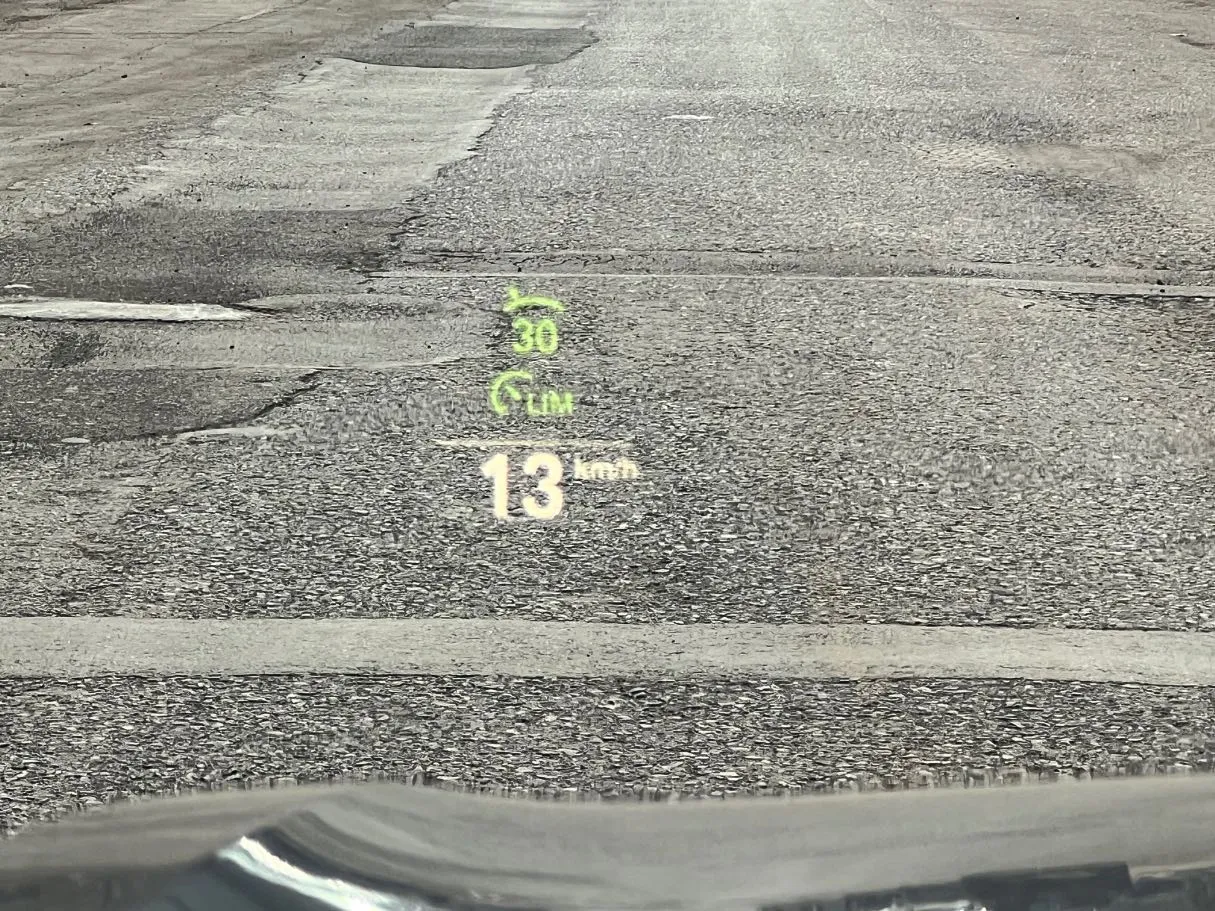 Car image 32