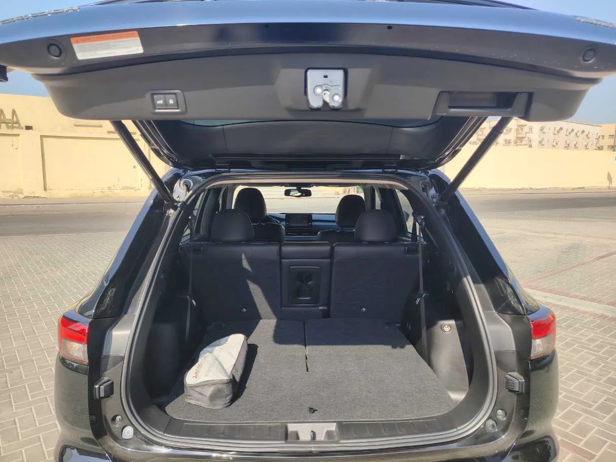 Car image 27