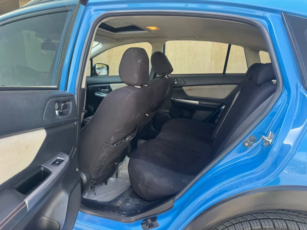 Car image 13