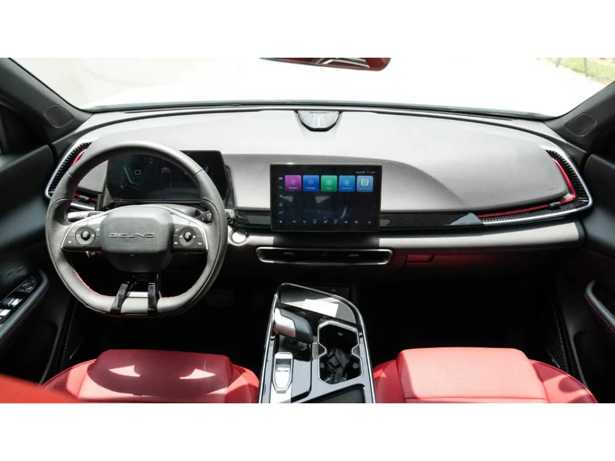 Car image 15