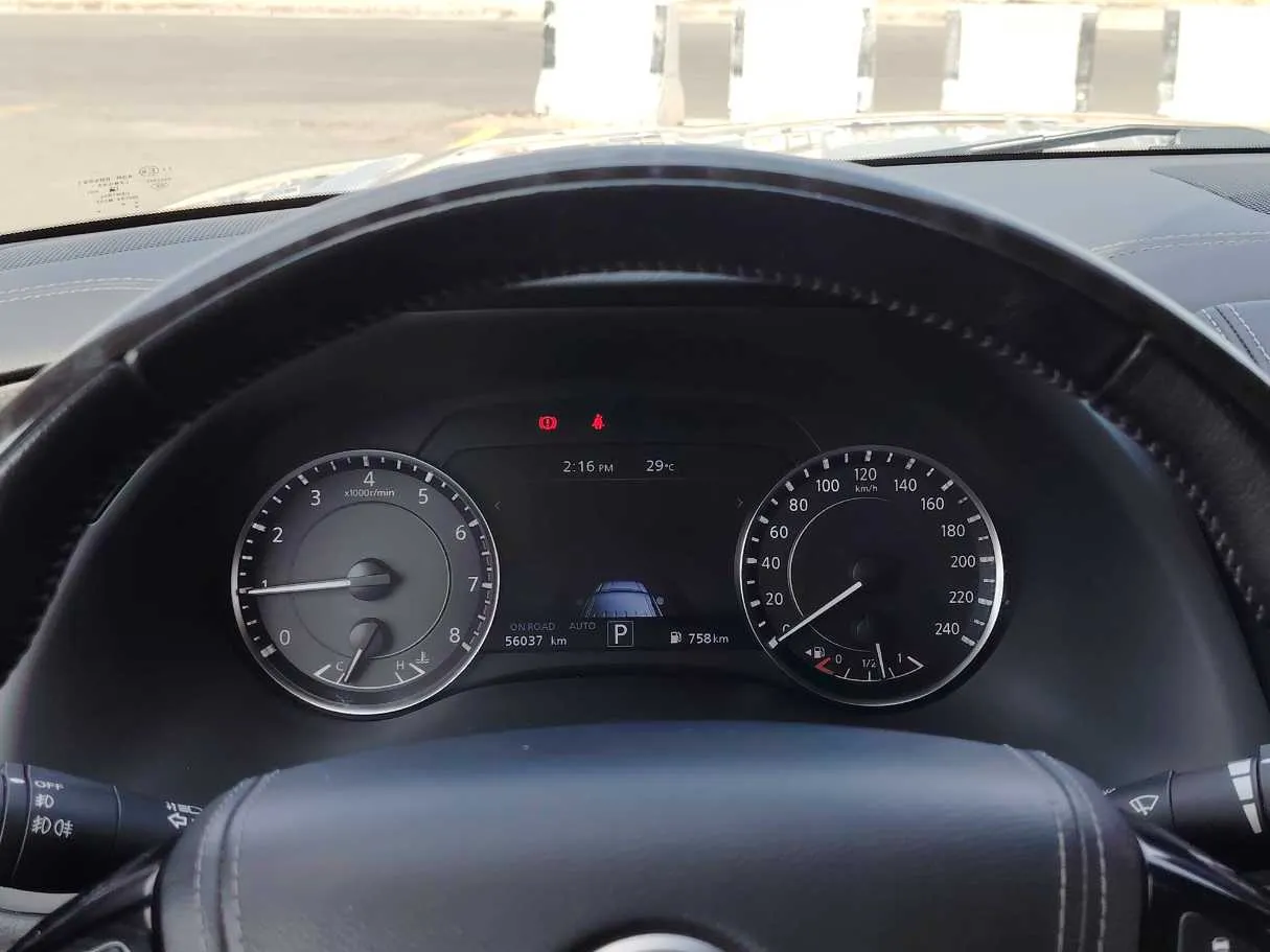Car image 28