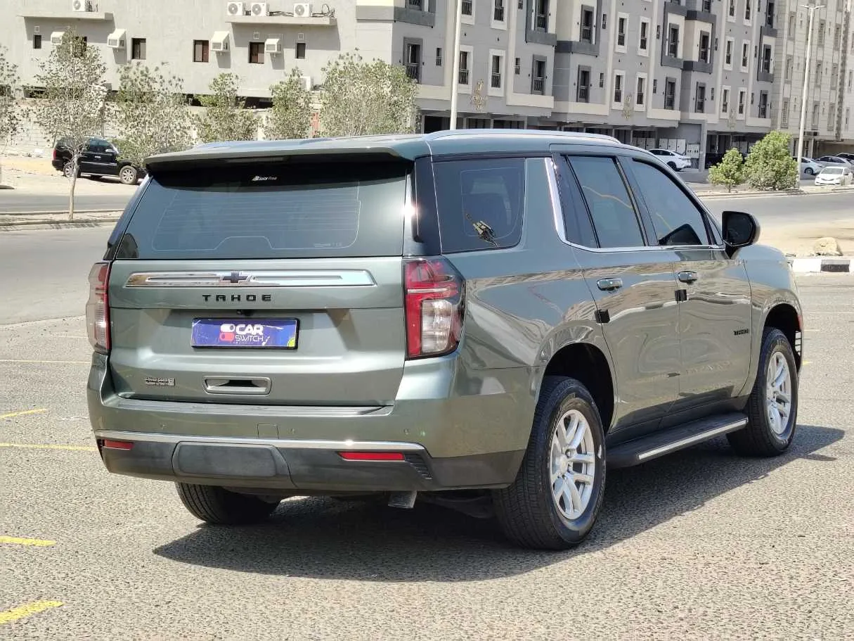 Car image 5