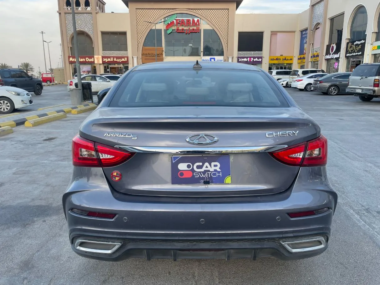 Car image 6