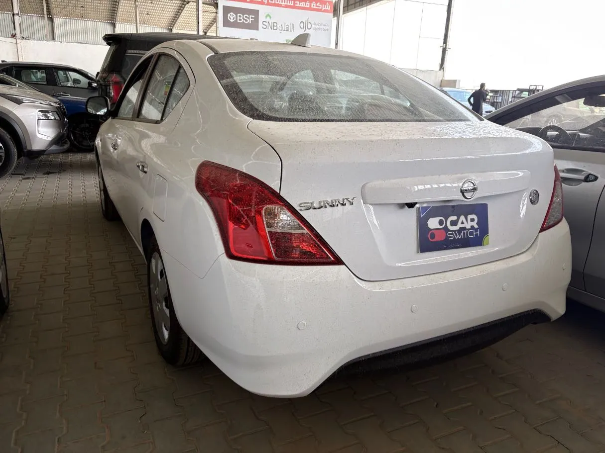 Car image 6