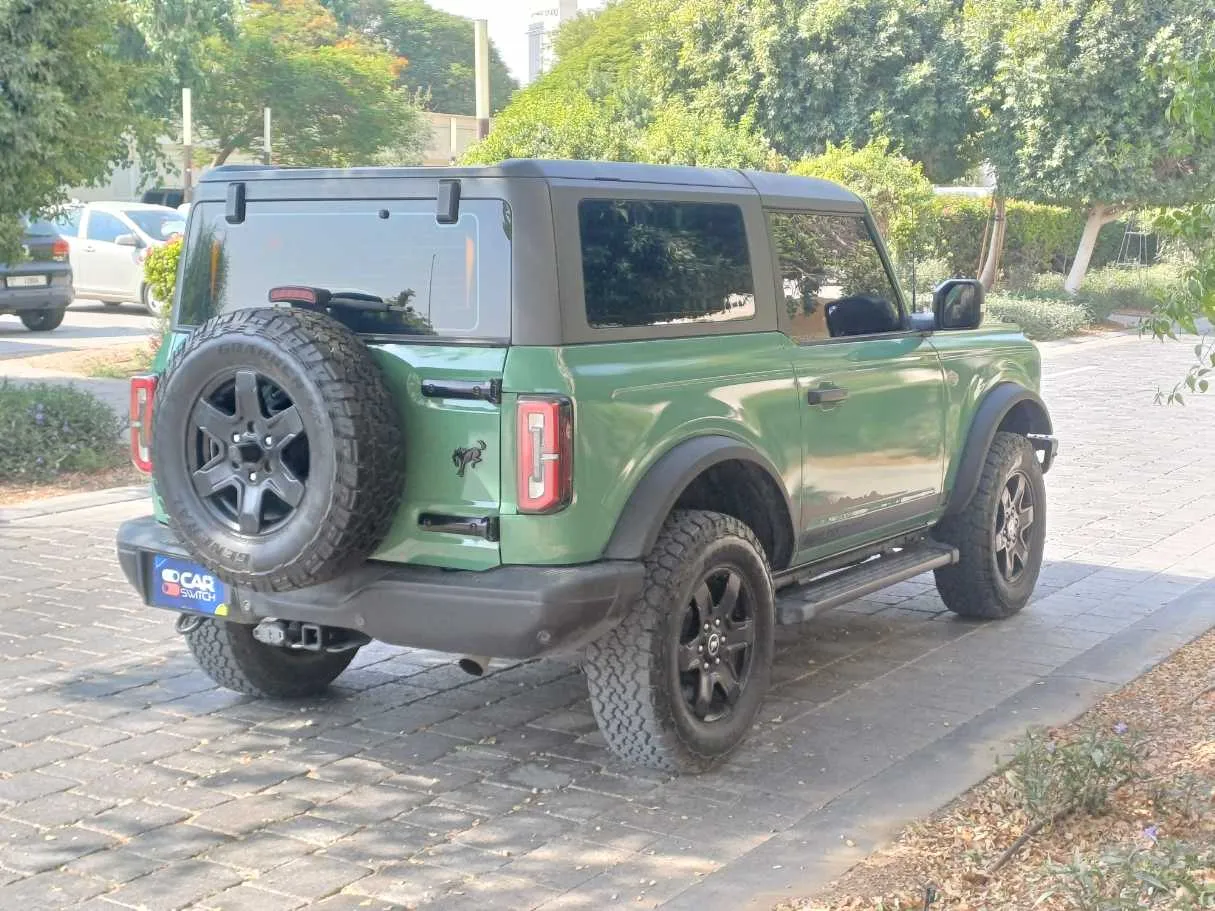 Car image 5