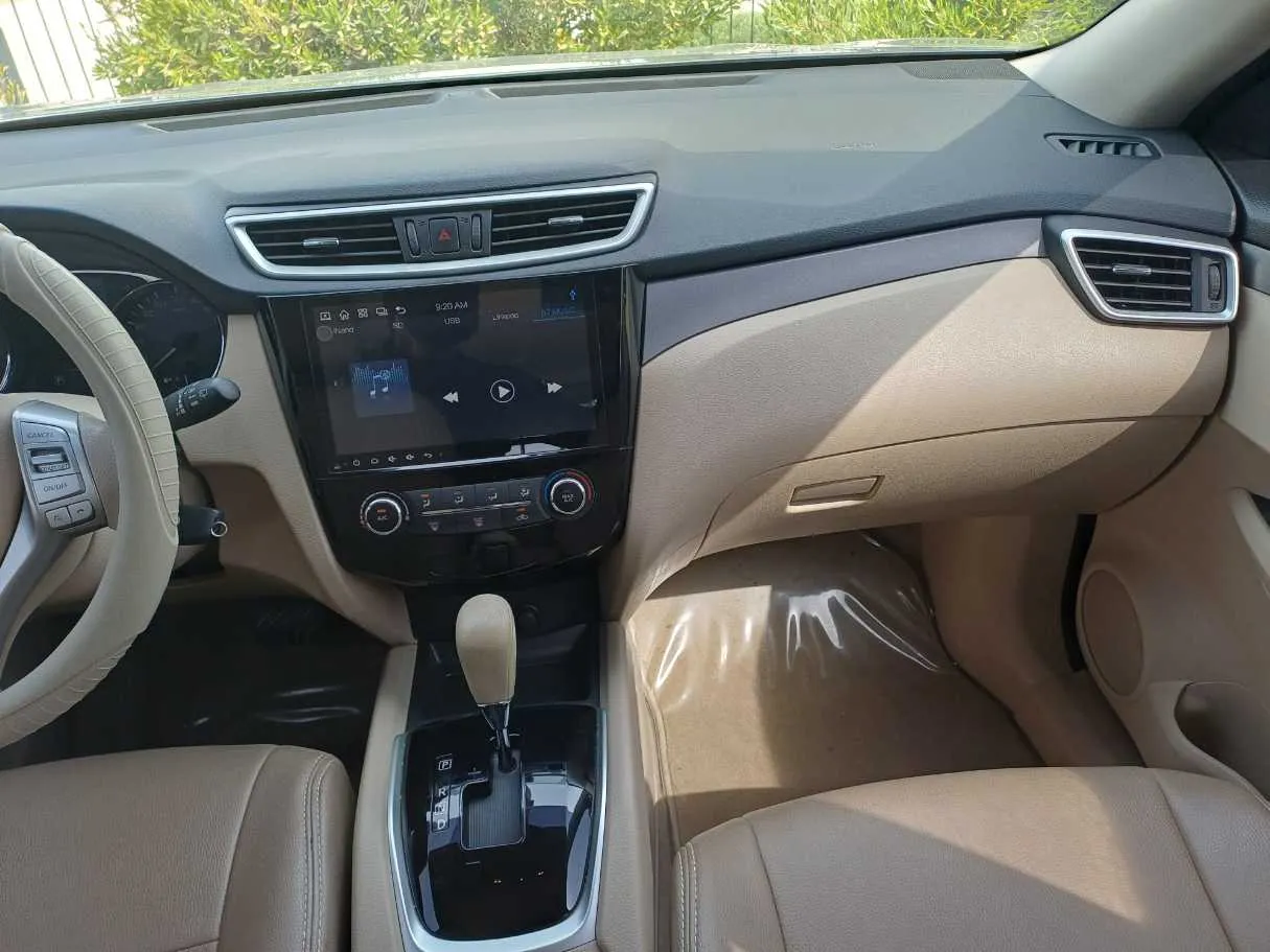 Car image 16