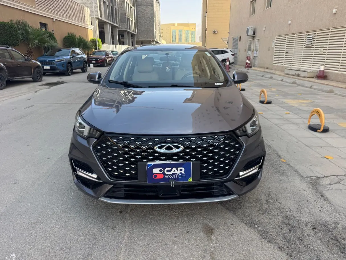 Car image 2