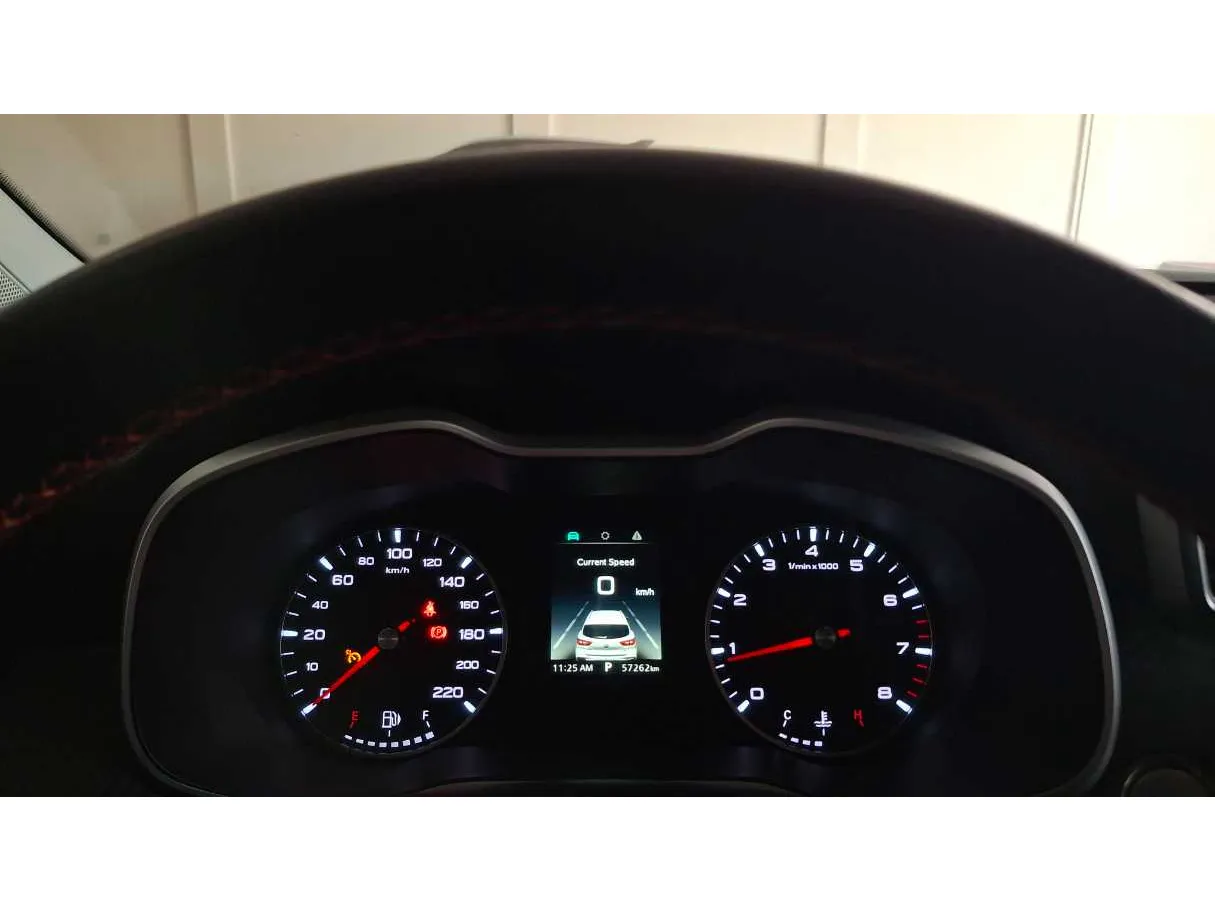 Car image 18