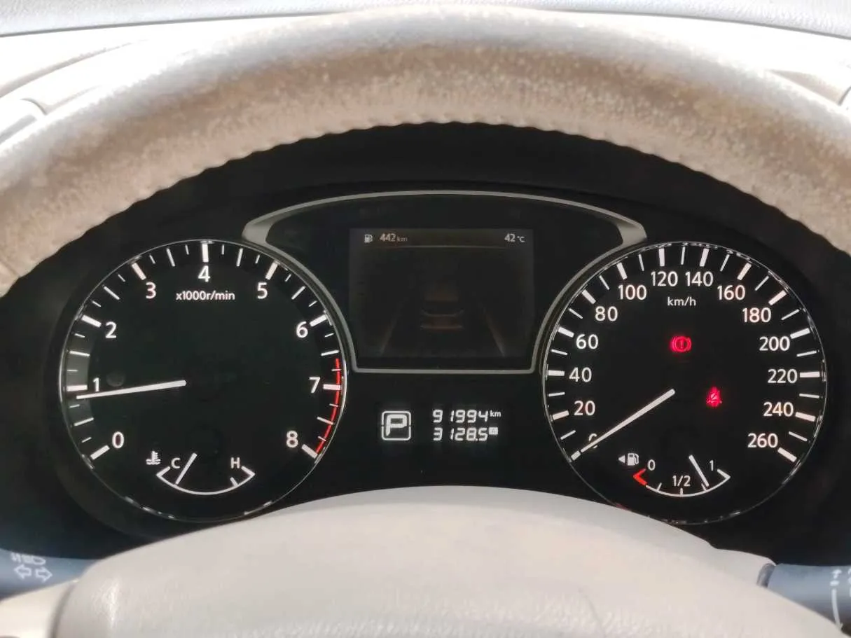 Car image 23