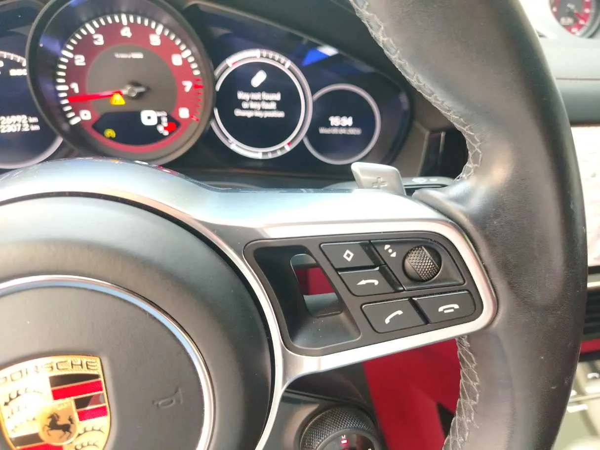 Car image 47