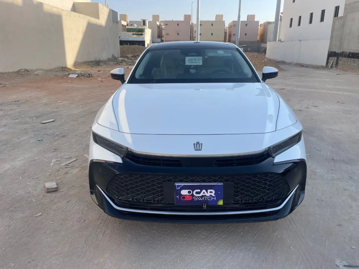 Car image 2