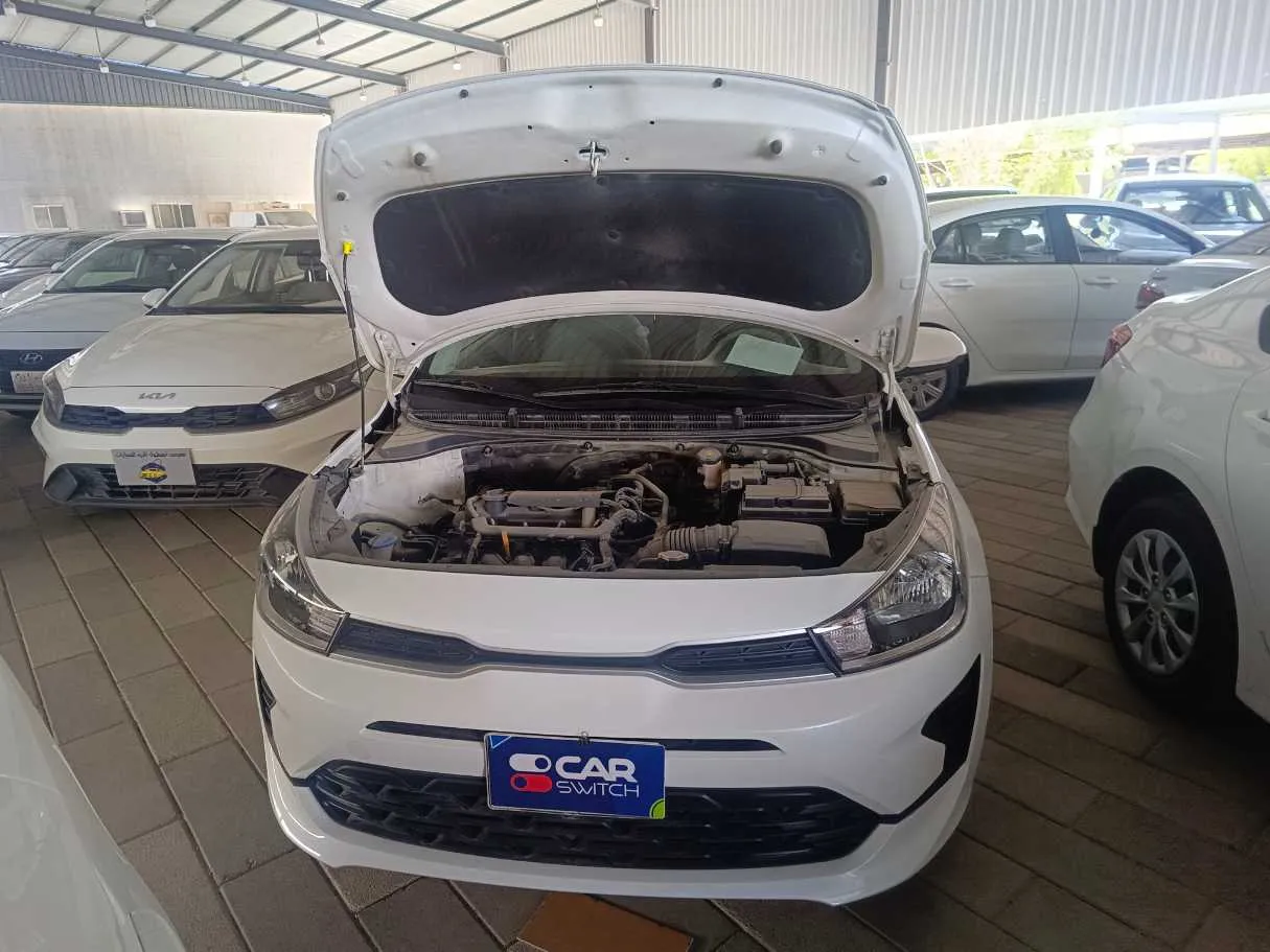 Car image 21