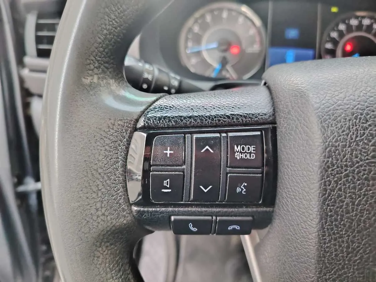 Car image 37
