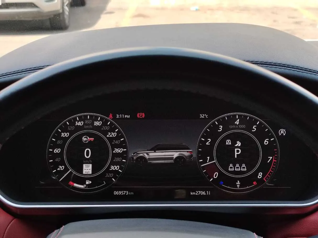 Car image 26