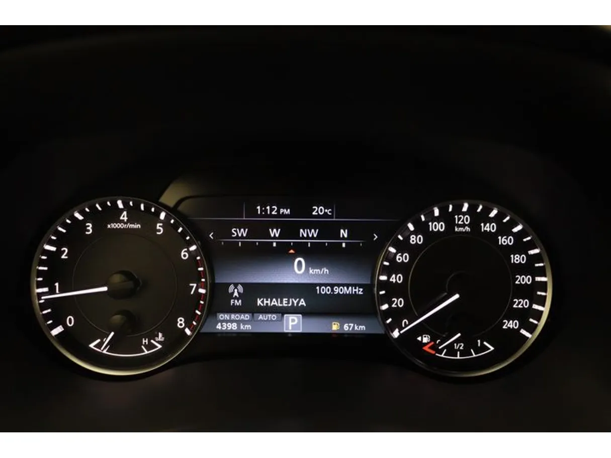 Car image 6