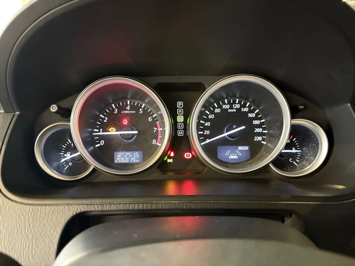 Car image 23