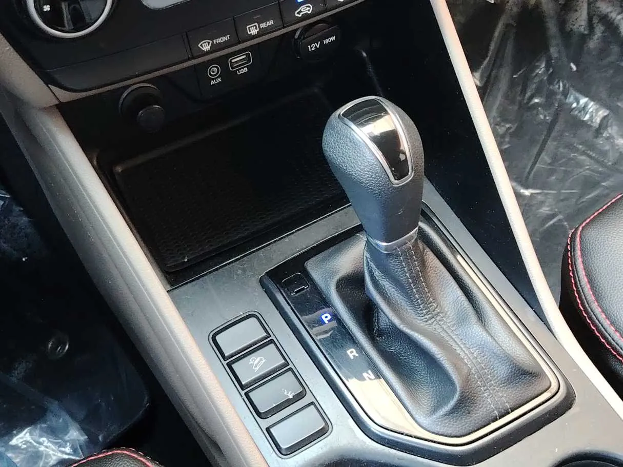 Car image 21