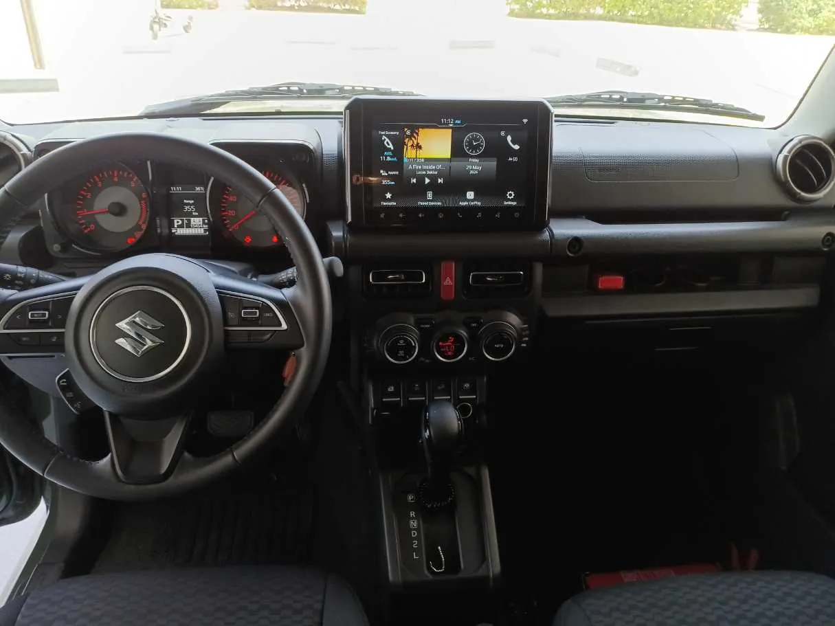 Car image 15