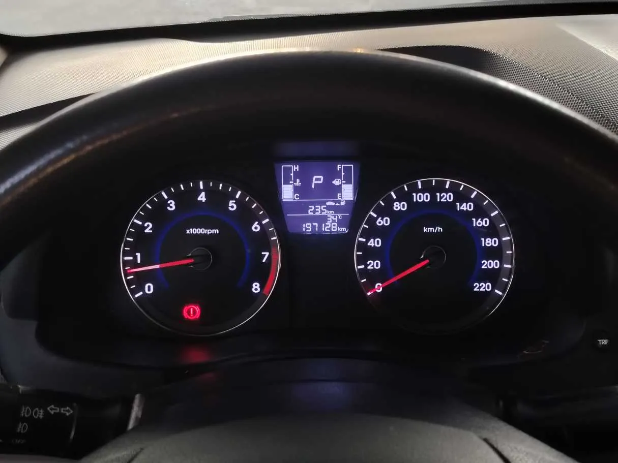 Car image 22