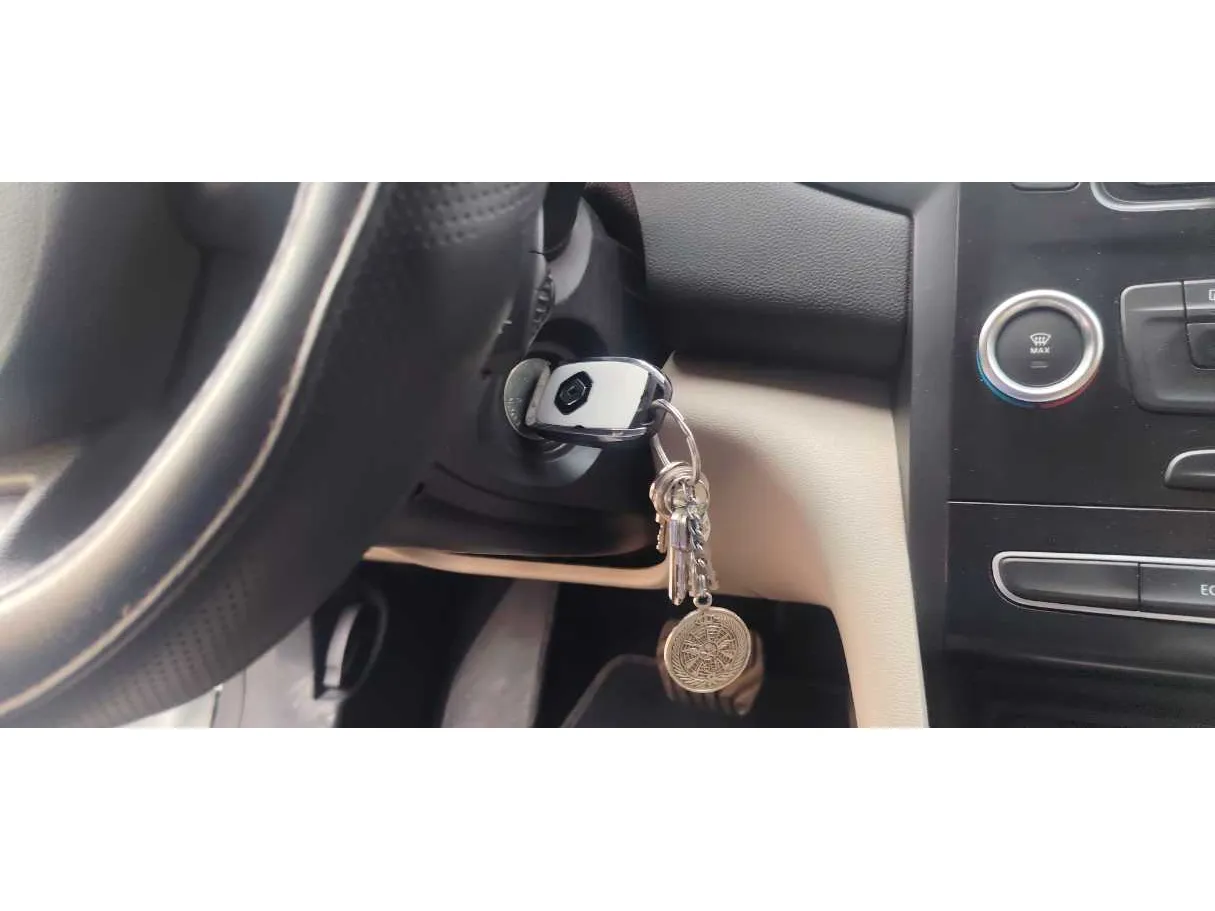 Car image 24