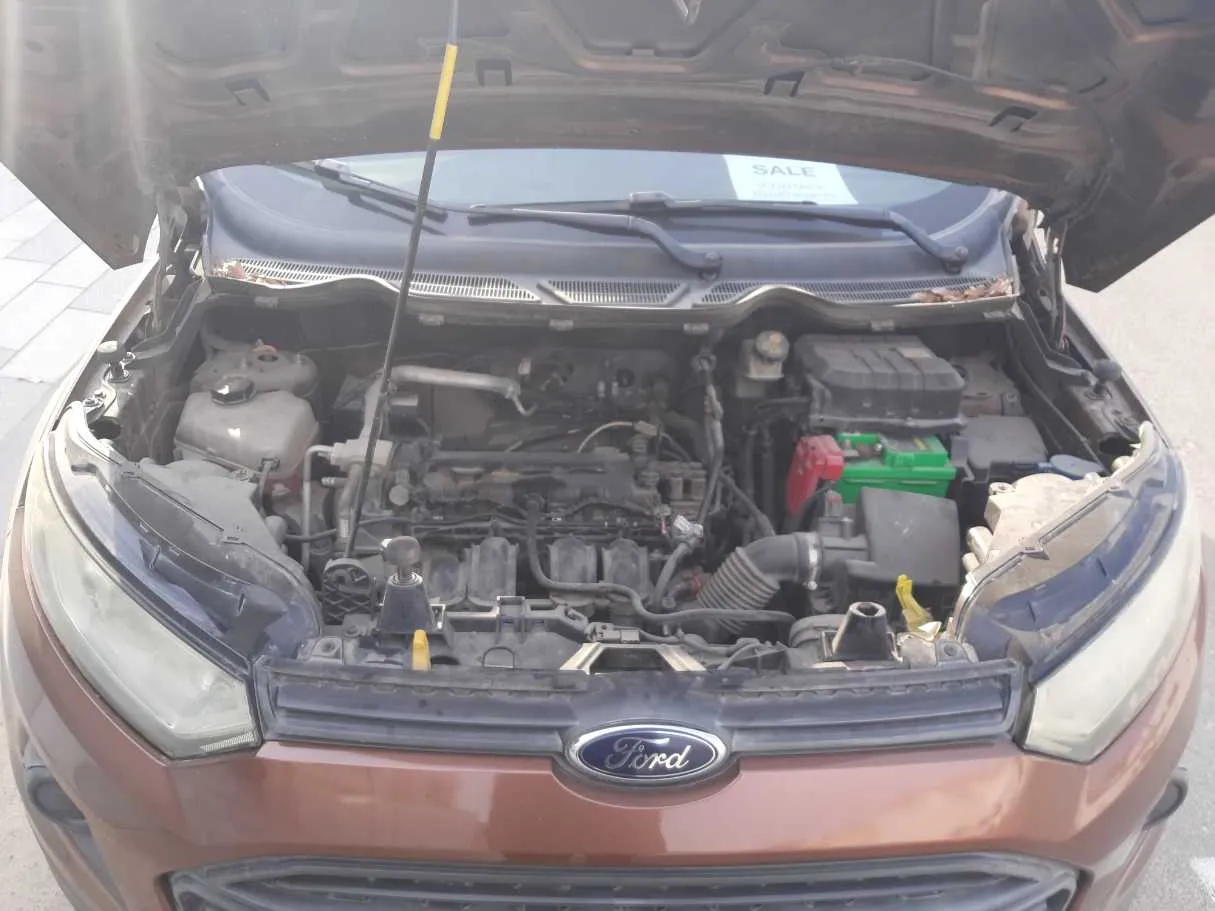 Car image 19