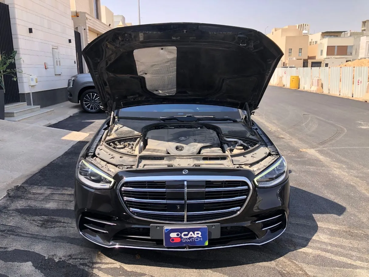 Car image 24