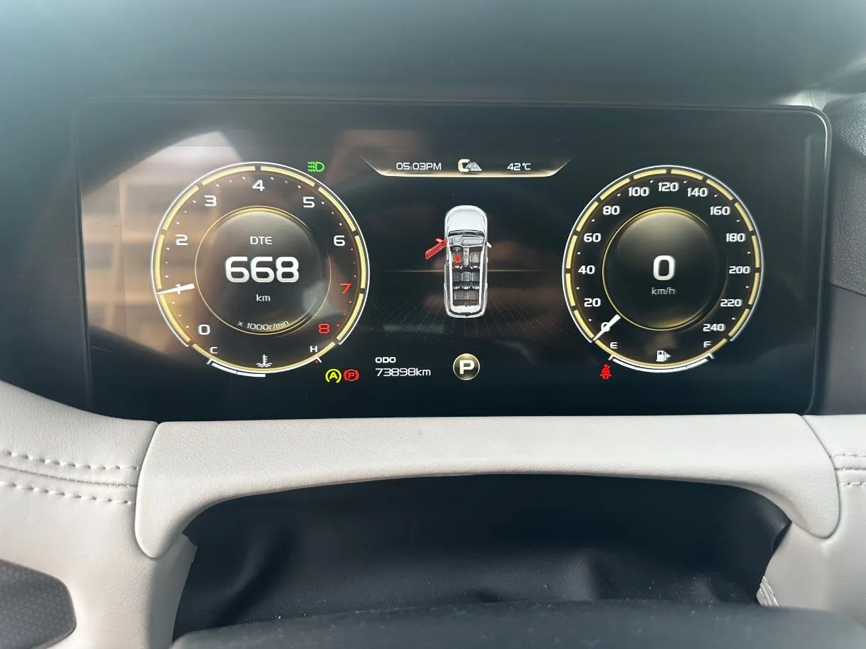 Car image 21