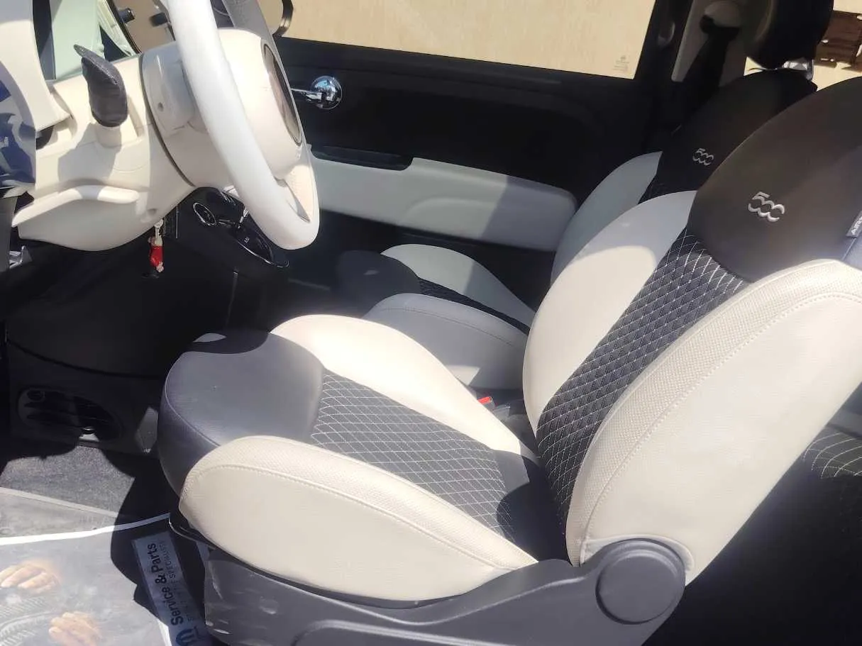 Car image 13