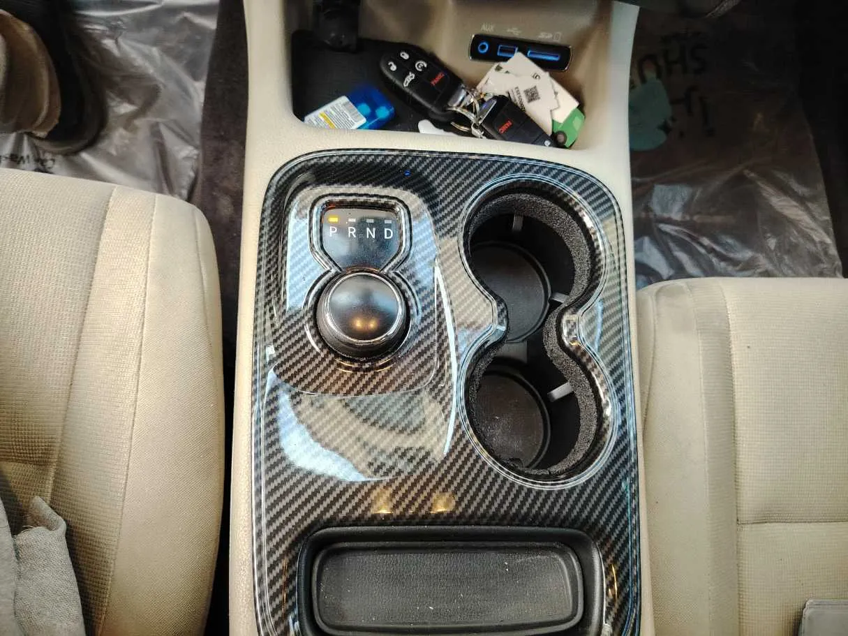 Car image 23