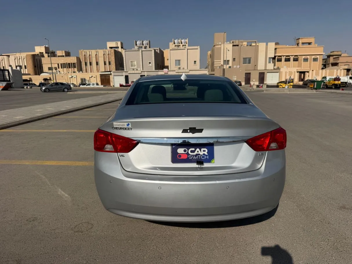 Car image 6