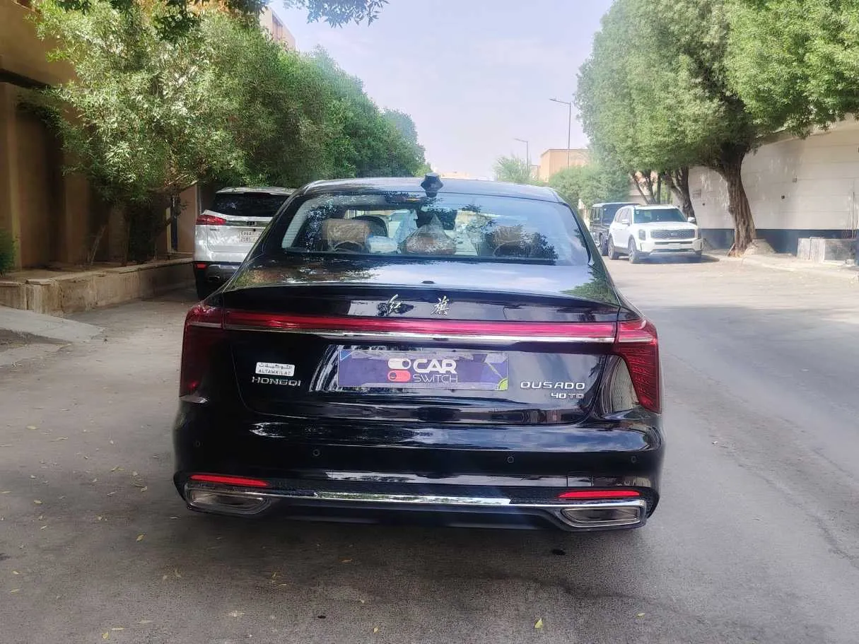Car image 6