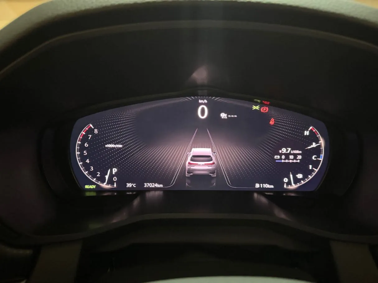 Car image 18