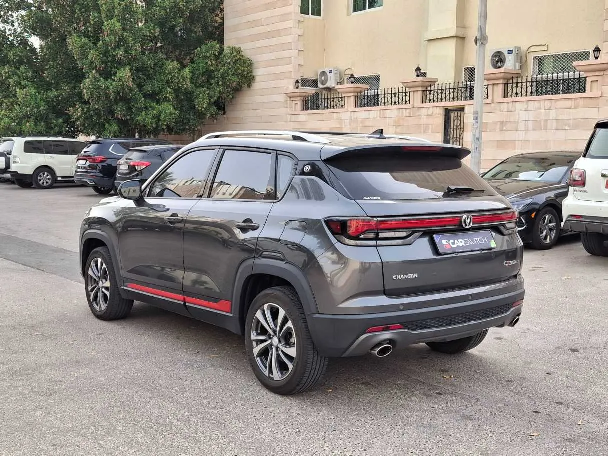Car image 7
