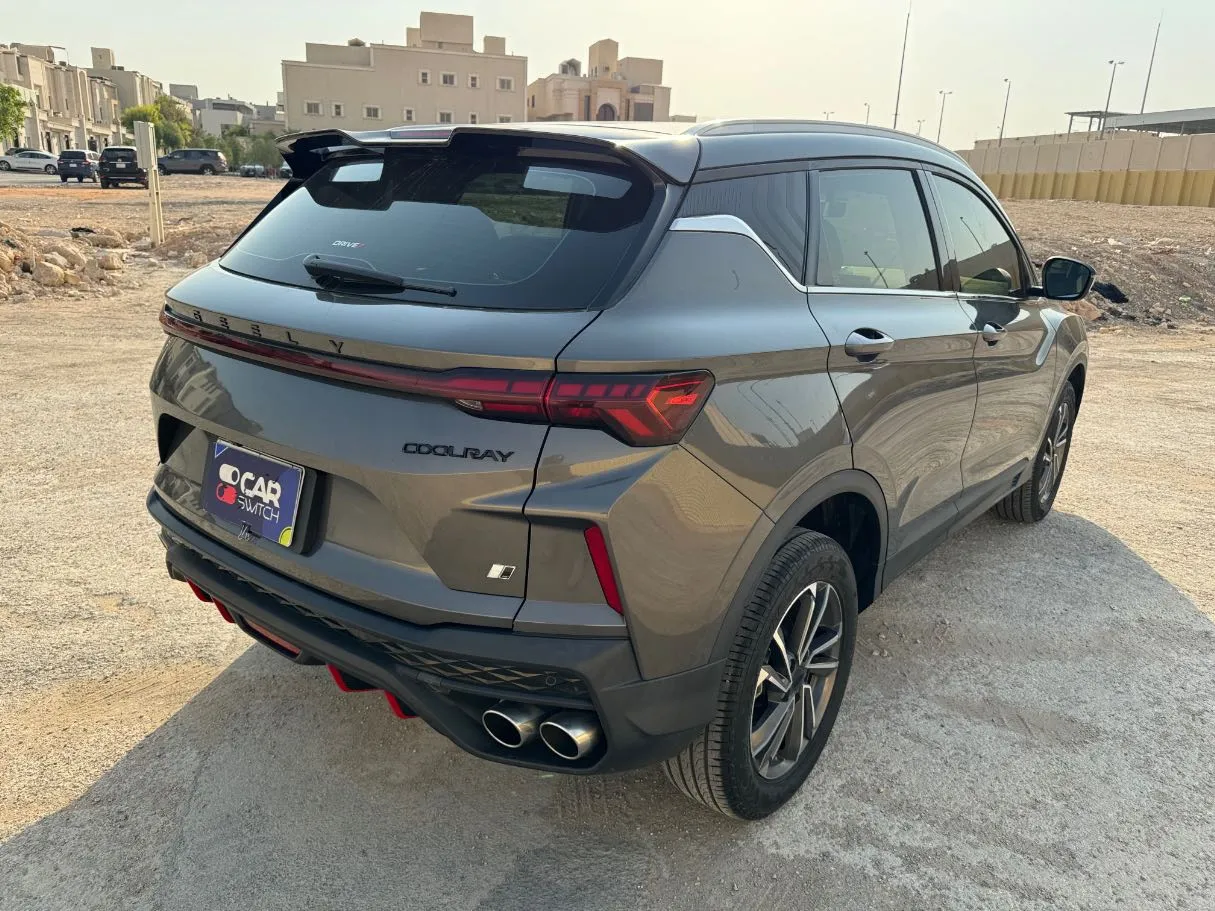 Car image 5