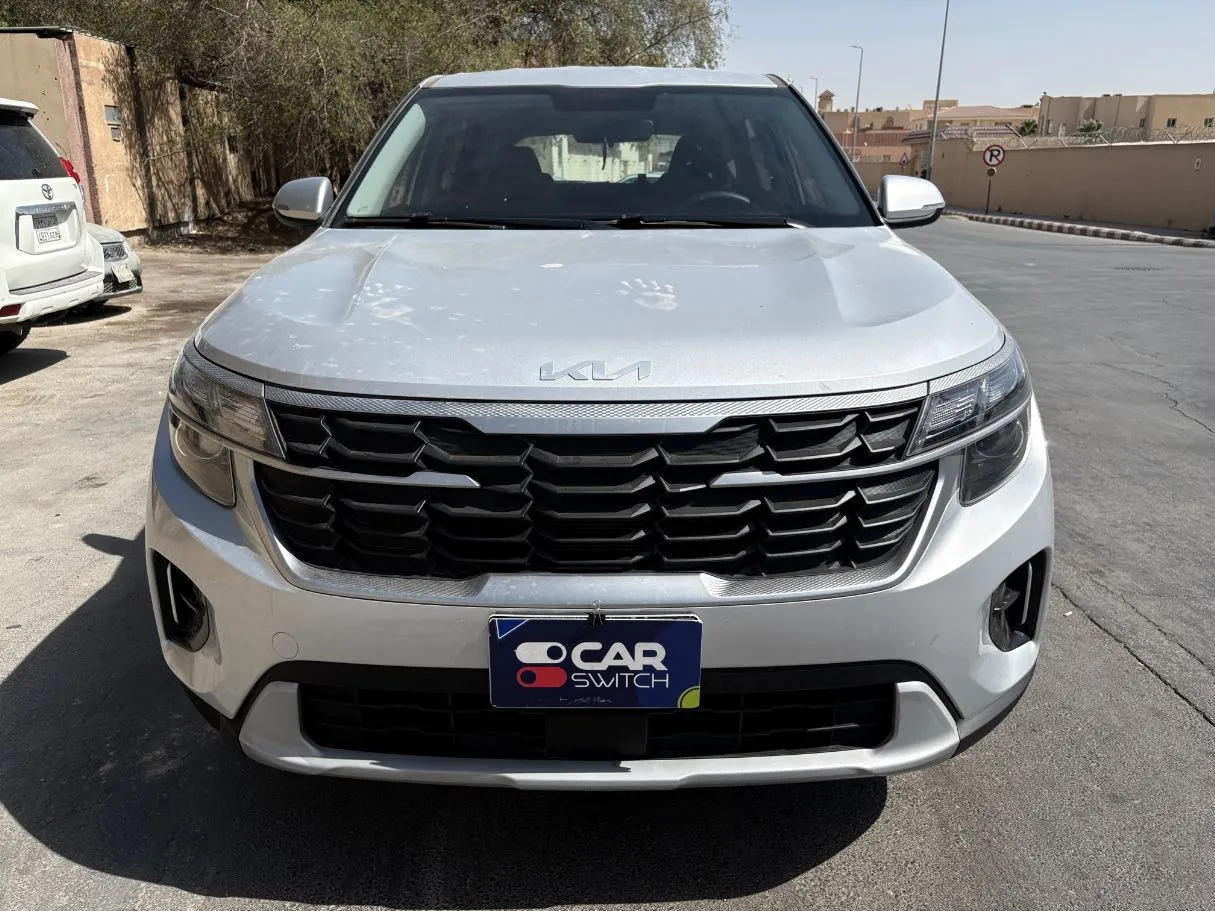 Car image 2