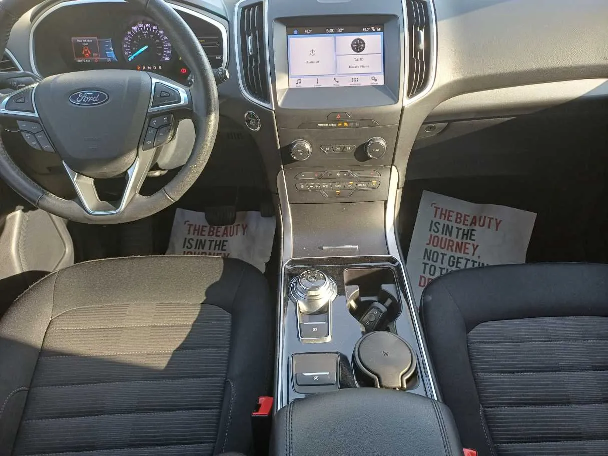 Car image 15