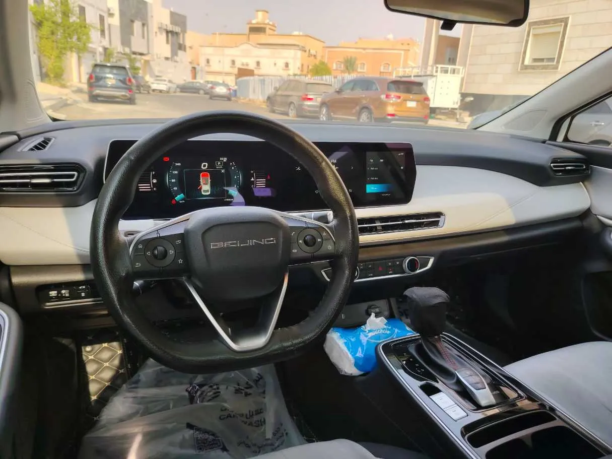 Car image 26