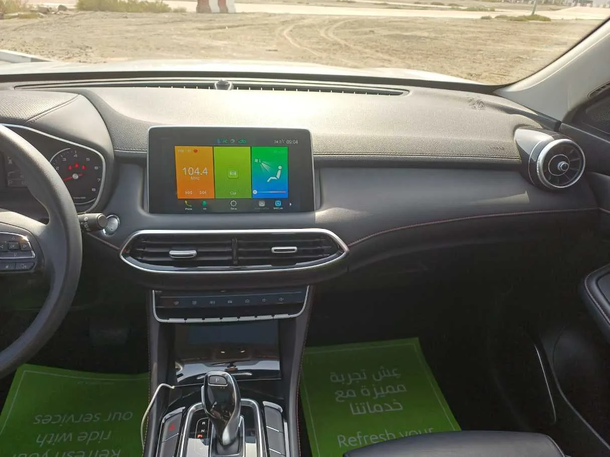 Car image 16