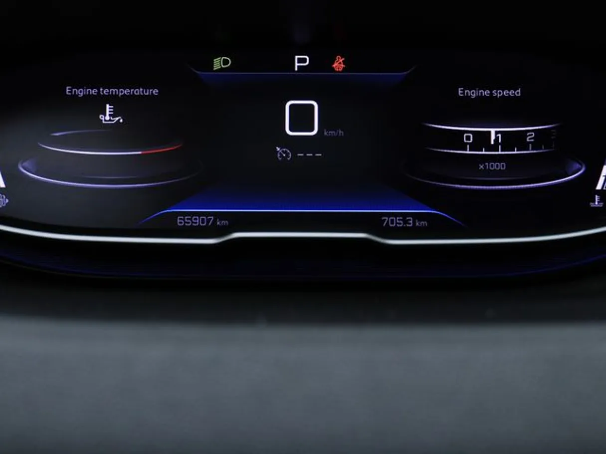 Car image 6
