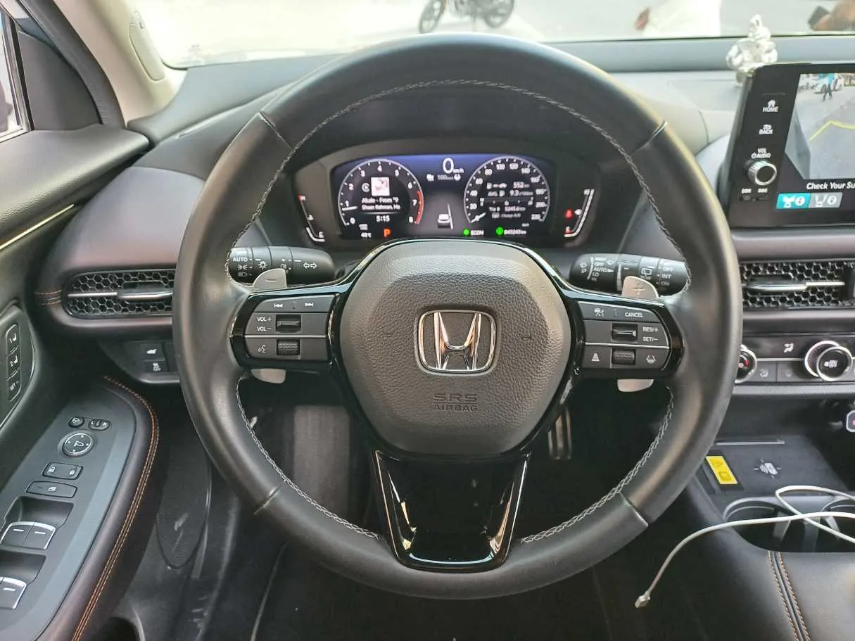 Car image 18