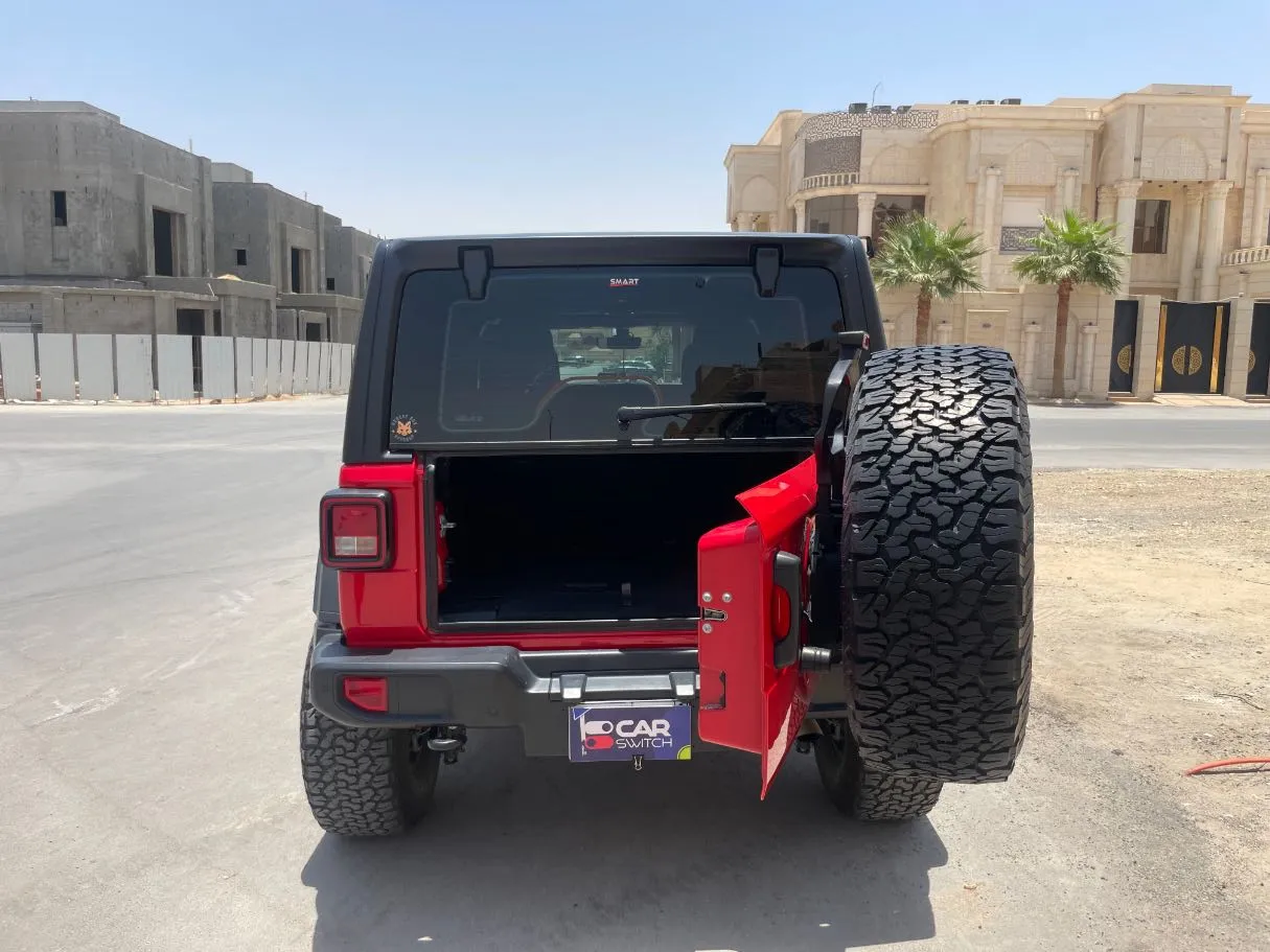 Car image 22