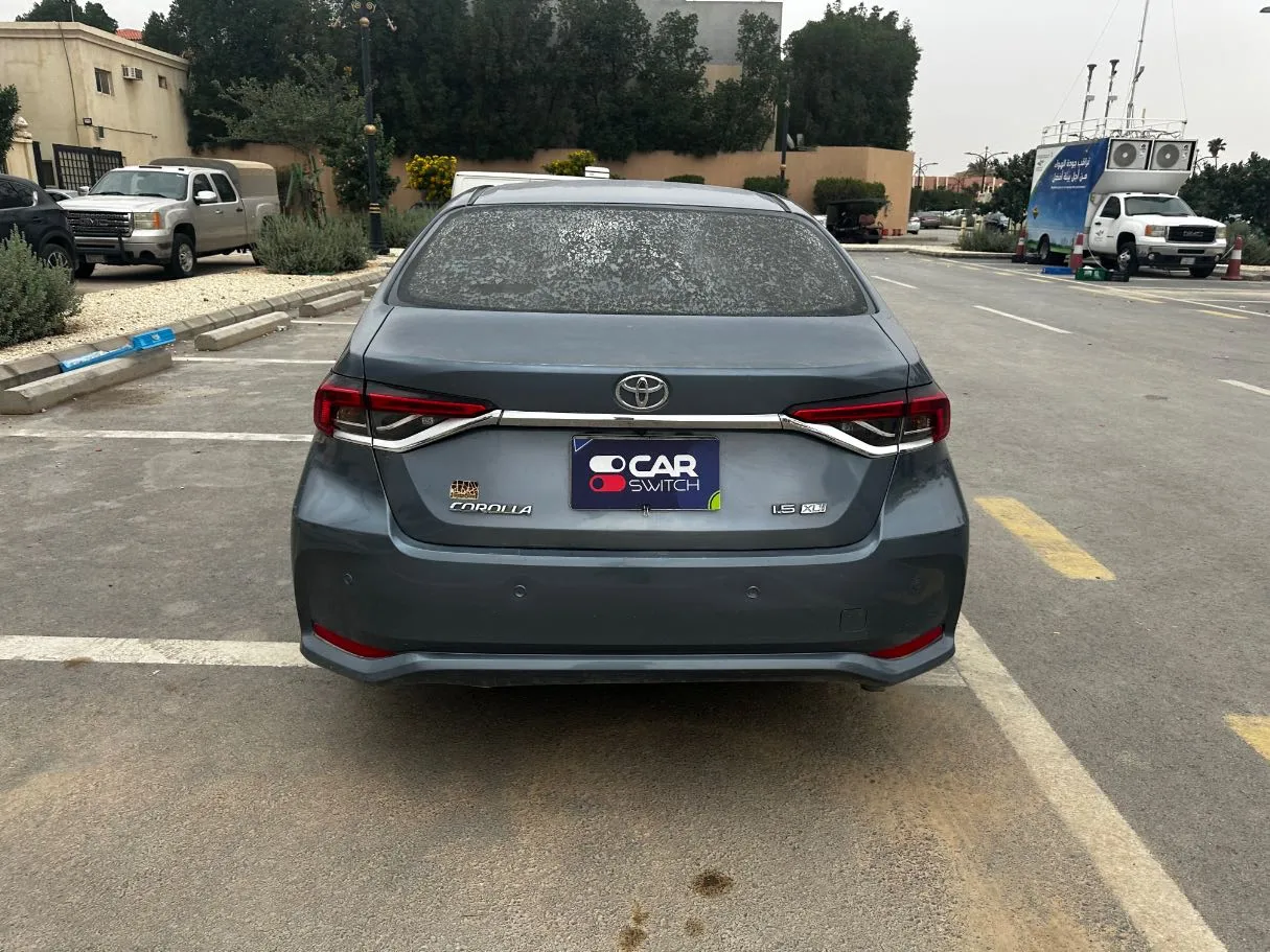 Car image 6