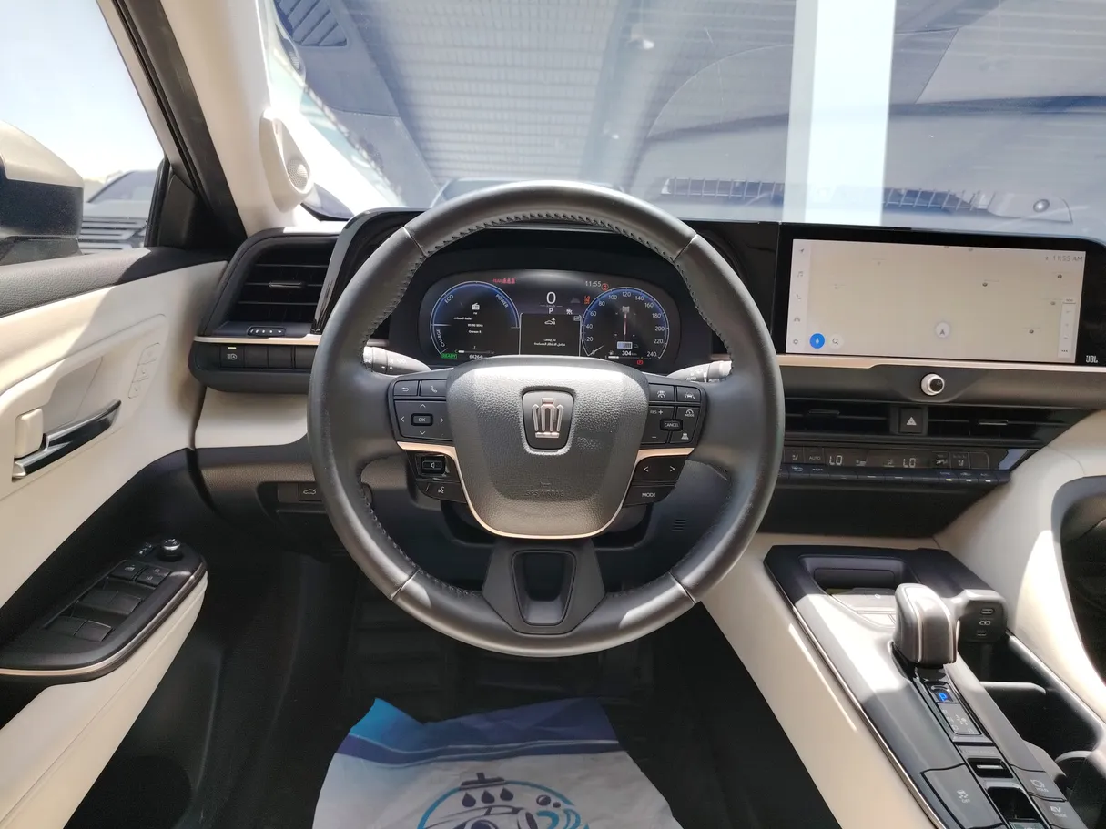 Car image 30